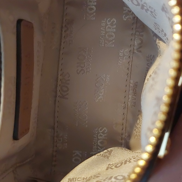 Michael Kors Travel Bag - Picture 10 of 15